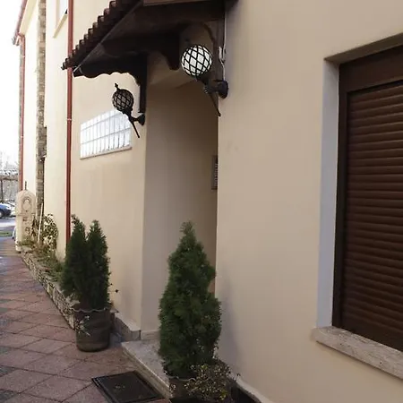 Vendégház Lazarou Órma