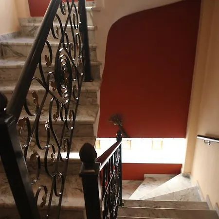 Lazarou Órma